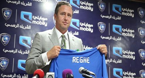 رفض أم تجاهل؟ .. ريجي لم يغير وظيفته في الهلال على فيسبوك !